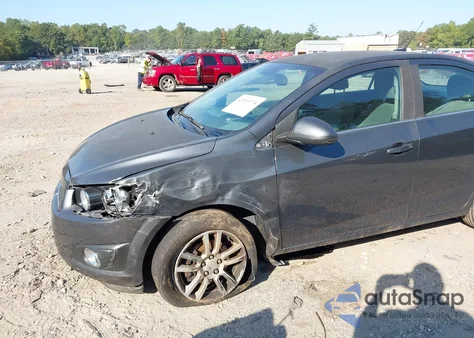 2013 Chevrolet Sonic Lt Auto z USA, uszkodzony, nr VIN 1G1JC5SH7D4172092